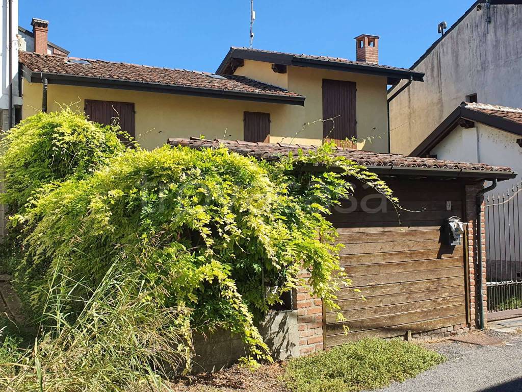Casa Indipendente in vendita a Borghetto Lodigiano via dei Platani