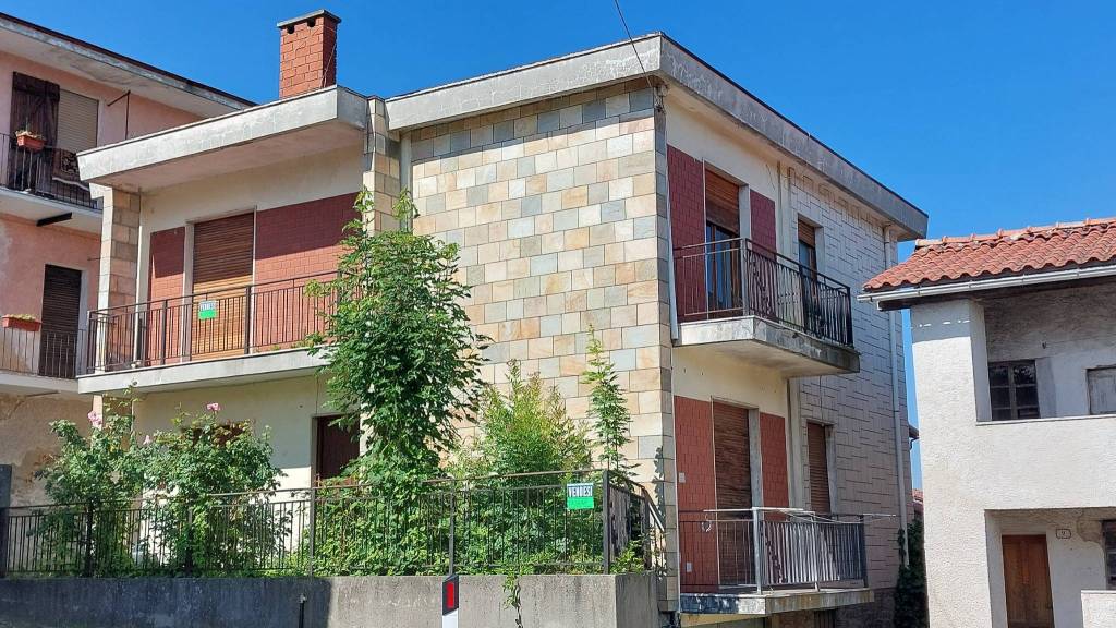 Villa in vendita a Montezemolo via Padre Giovanni Secco, 7