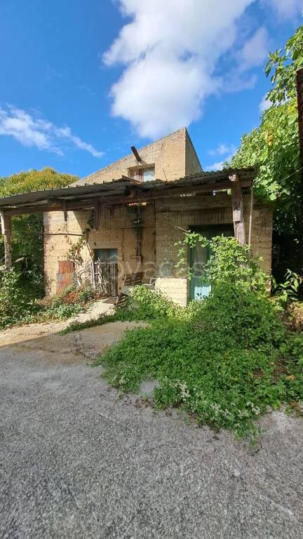 Villa in vendita a Sant'Agata de' Goti piazza Trieste