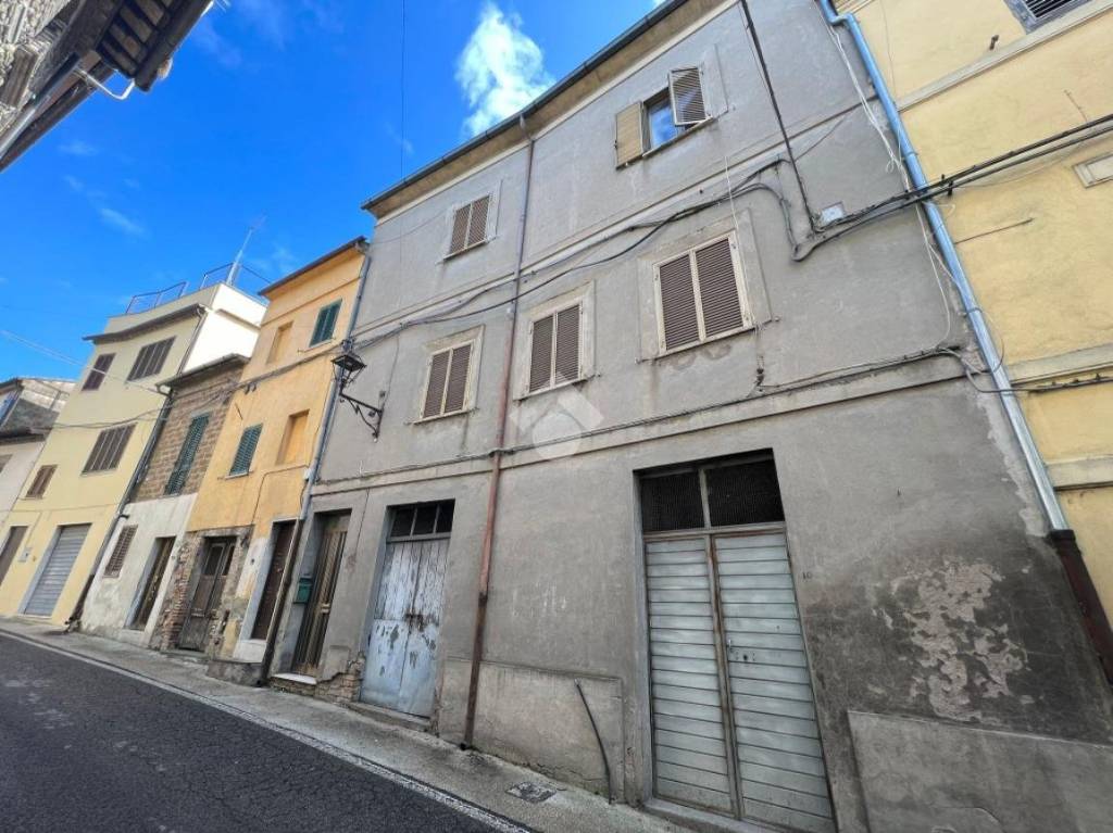 Casa Indipendente in vendita a Forano via Camillo Benso Conte di Cavour, 14