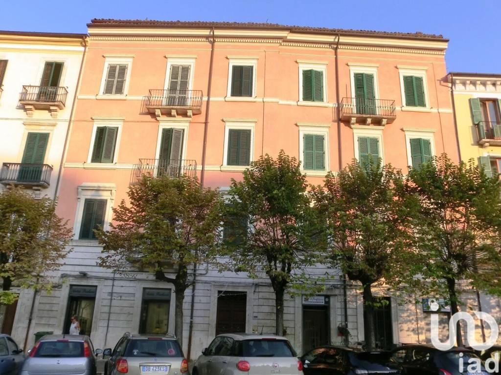 Appartamento in vendita a Sulmona piazza Giuseppe Garibaldi, 60
