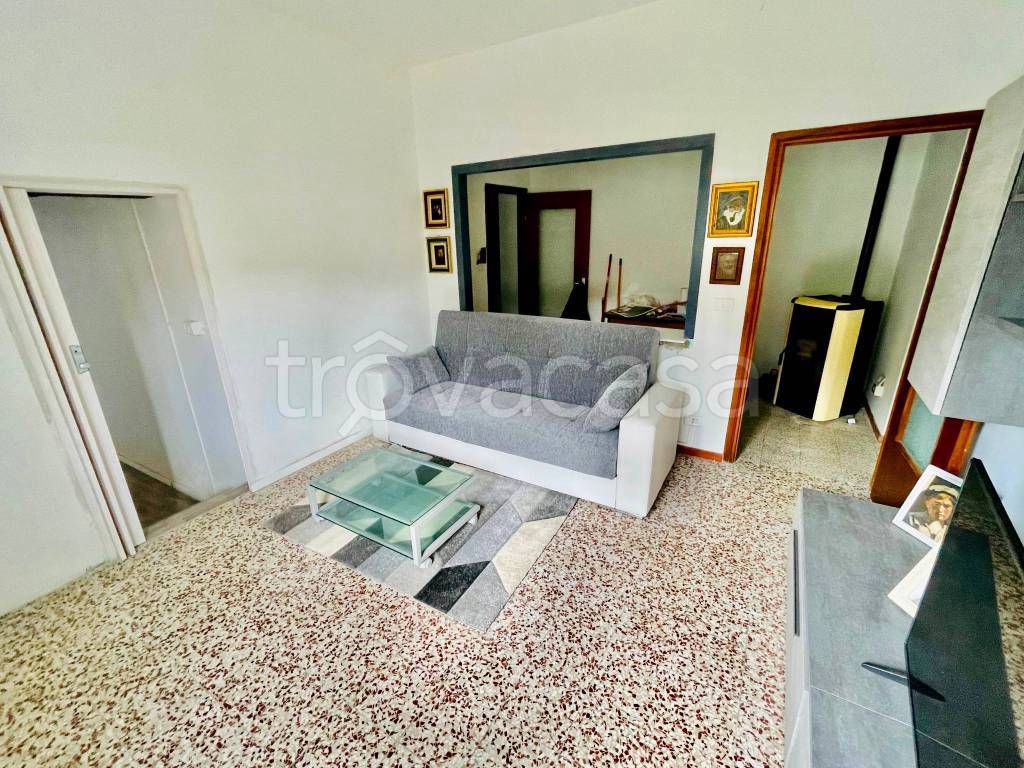 Appartamento in vendita a Corte Brugnatella