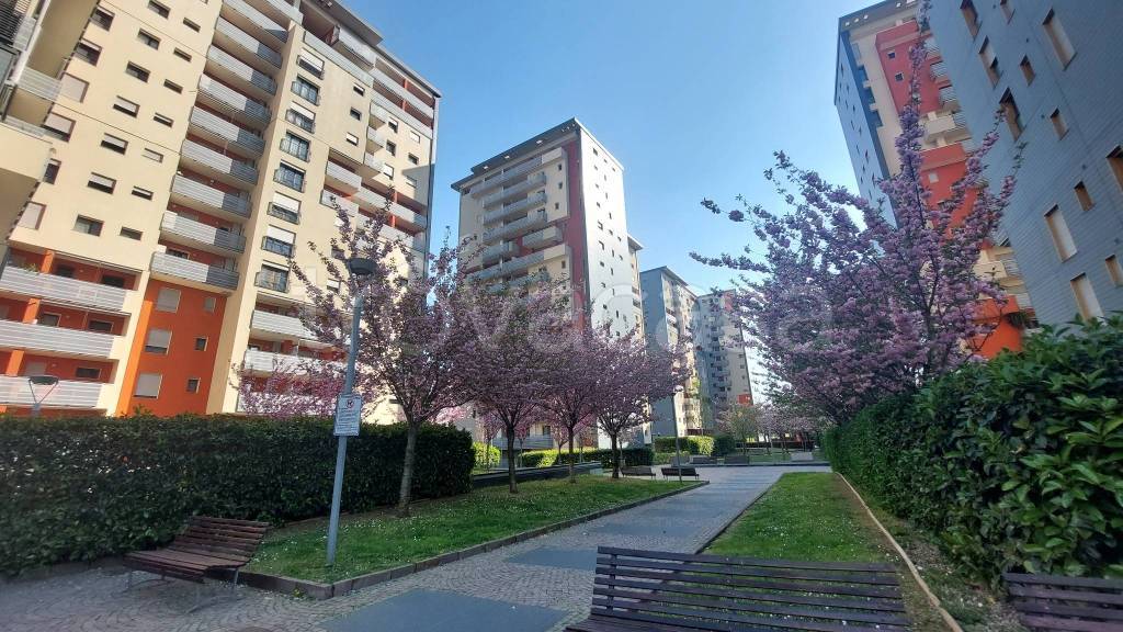 Appartamento in vendita a Milano viale Sarca, 326
