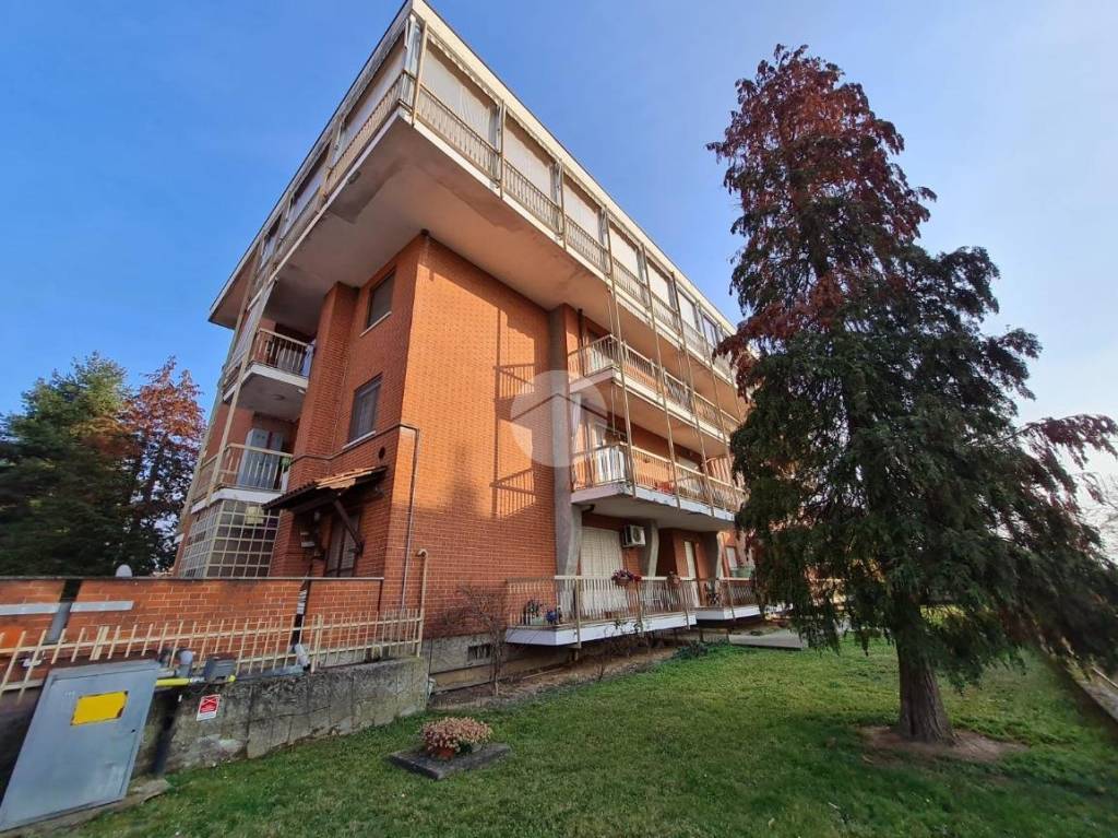 Appartamento in vendita a Montanaro via Leonardo Bistolfi, 7