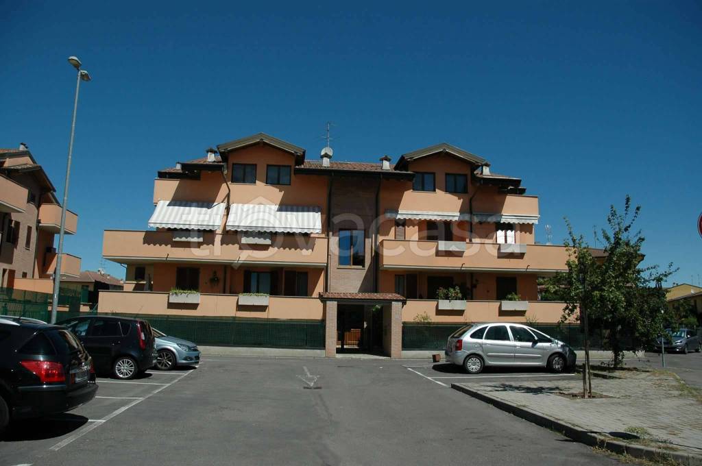 Appartamento in vendita a Boffalora d'Adda via Via c. Olmo