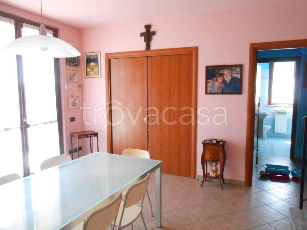 Appartamento in vendita a Boffalora d'Adda via c. Olmo
