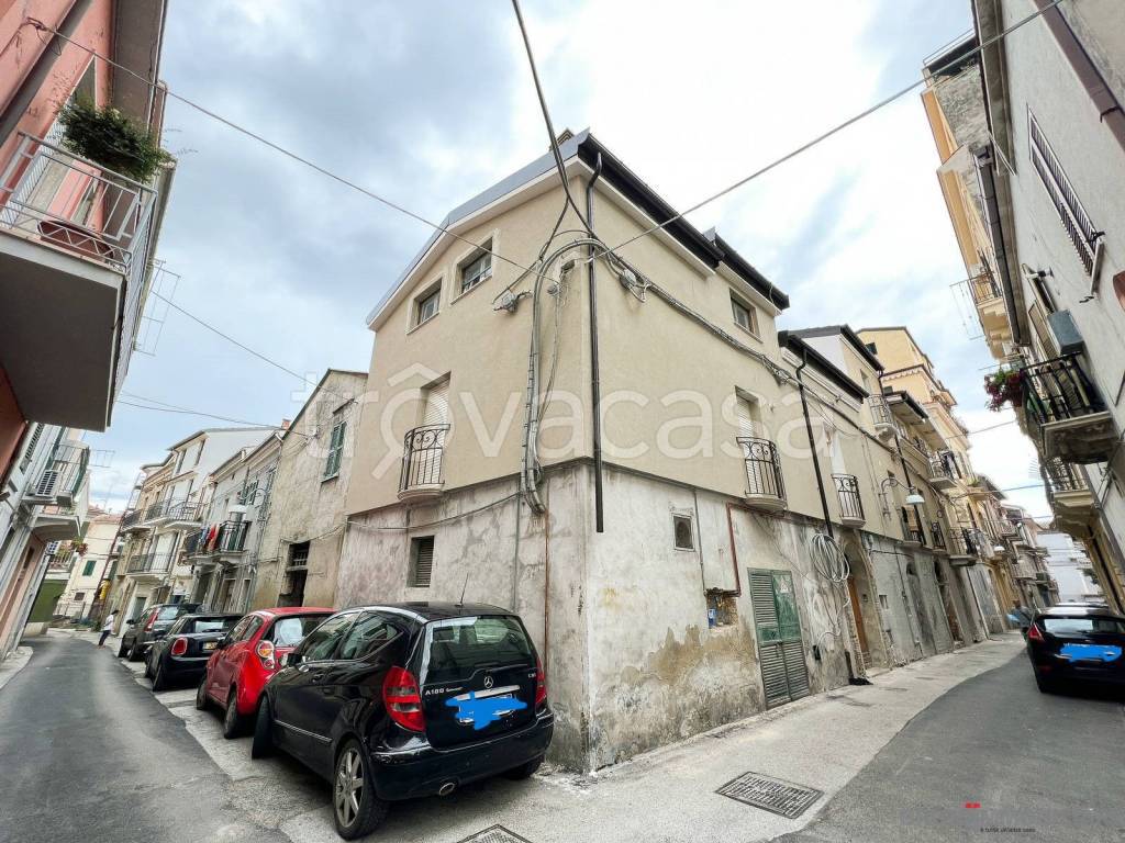 Appartamento in vendita a Ortona via Cadolini, 24
