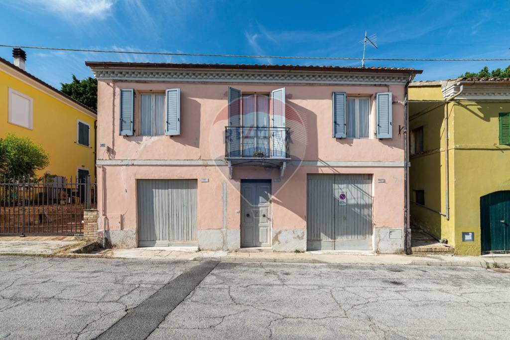 Casa Indipendente in vendita a Filottrano via Montoro Nuovo, 79