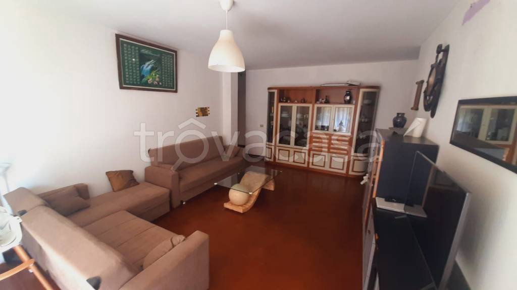Appartamento in vendita a Corte Franca via Giuseppe Di Vittorio, 7