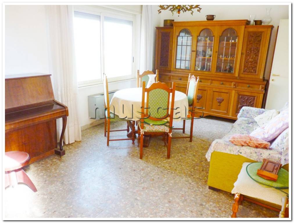 Appartamento in vendita a Fiumicino viale Castellammare, 88G
