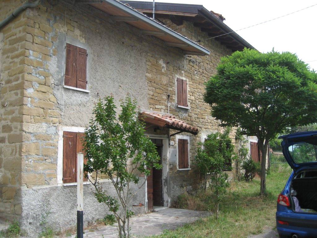 Intero Stabile in in vendita da privato a Carpineti via San Vitale, 105