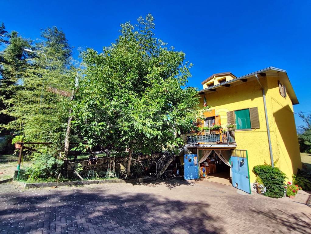 Villa in vendita a Sestola via Ponte Valdisasso, 11