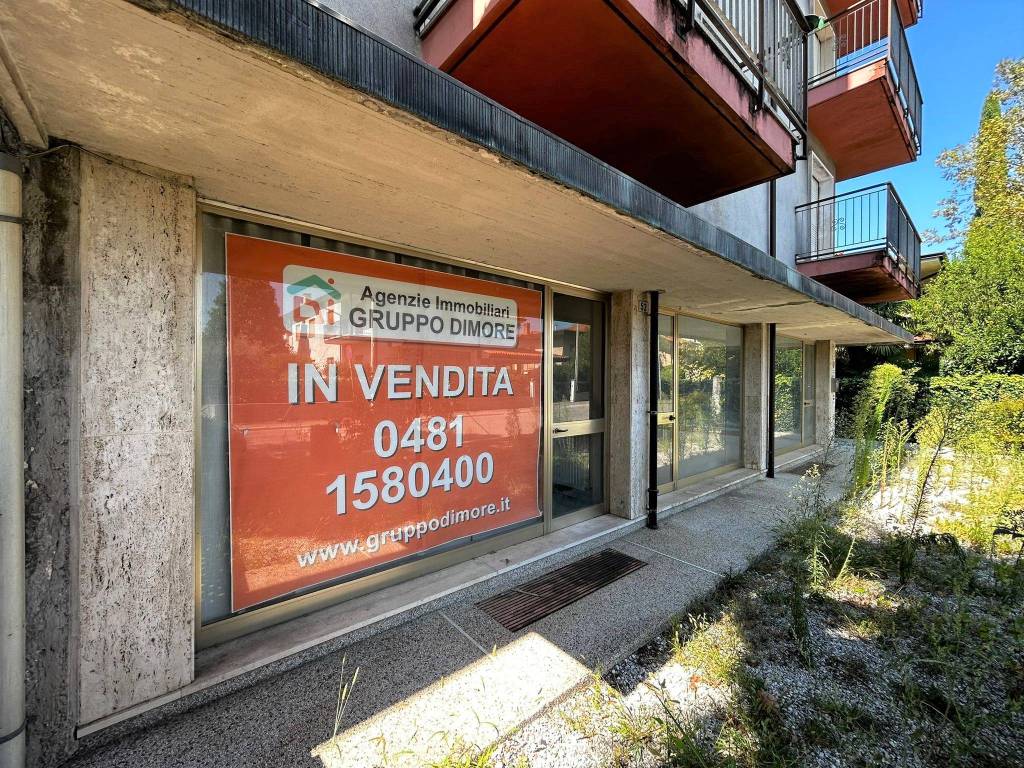 Negozio in vendita a Gradisca d'Isonzo via Aquileia, 52
