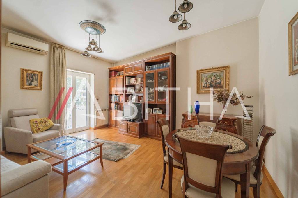 Appartamento in vendita a Roma via Francesco d'Ovidio