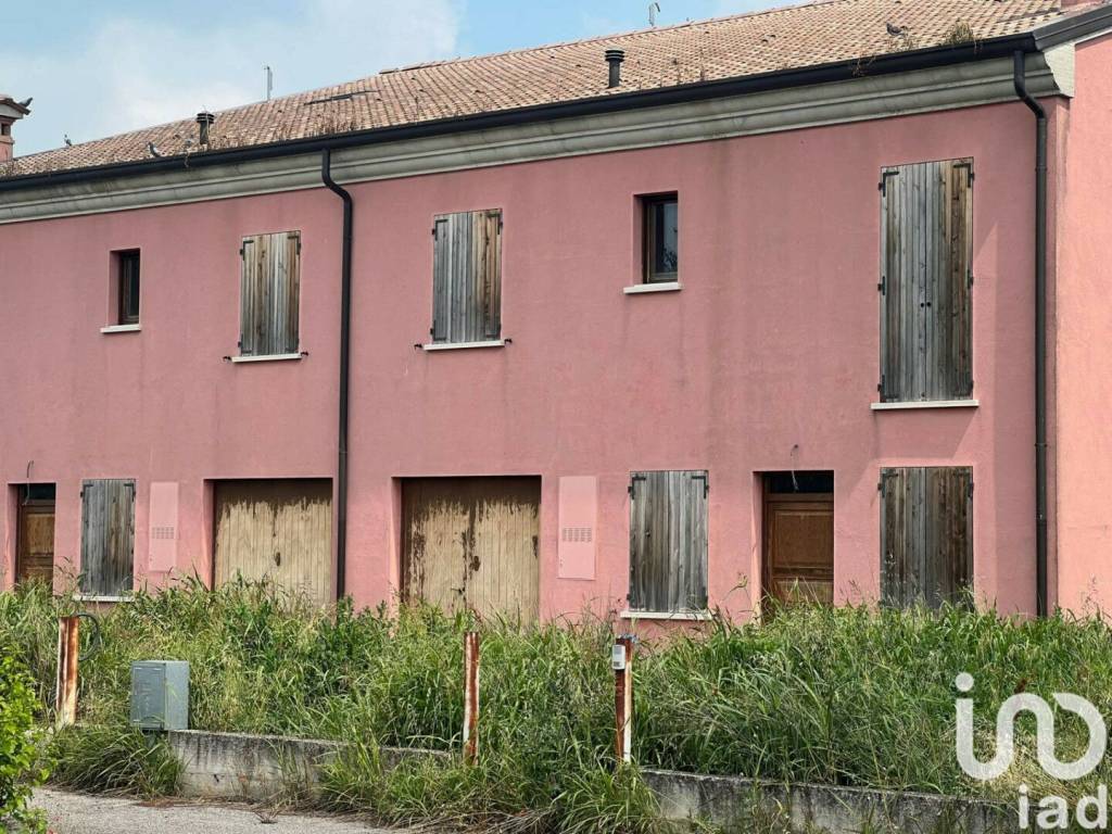 Villa in vendita a Piubega strada castelletti dossi