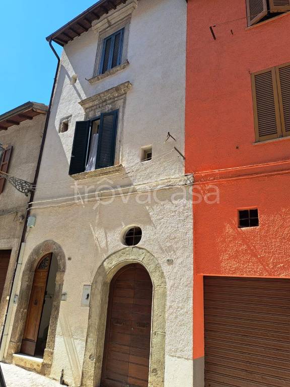 Casa Indipendente in in vendita da privato a Leonessa via San Francesco d'Assisi, 104