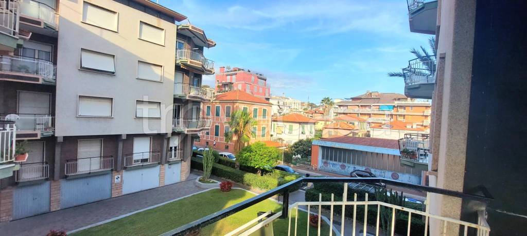 Appartamento in vendita a Bordighera via Aurelia