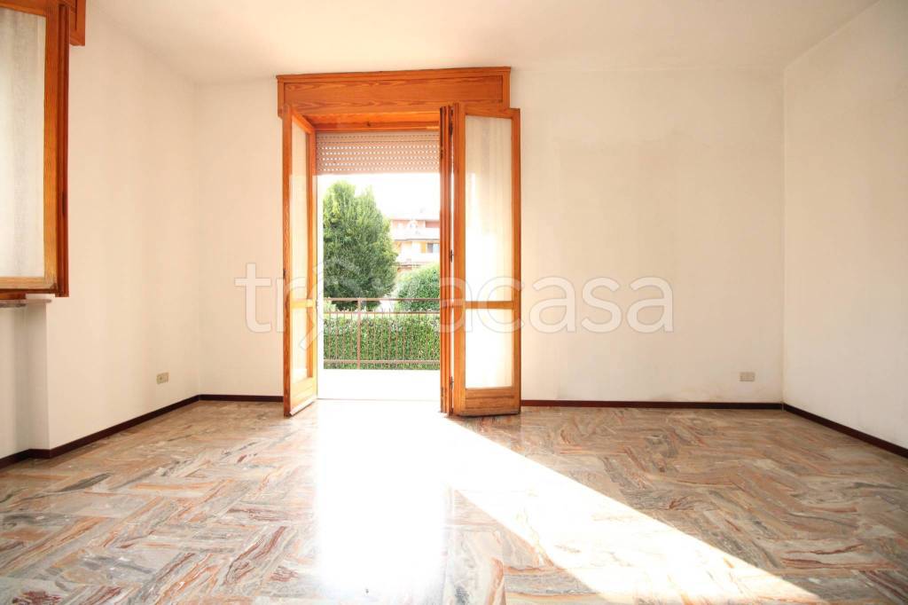 Appartamento in vendita a Grumello del Monte via Medaglie d'Argento, 31