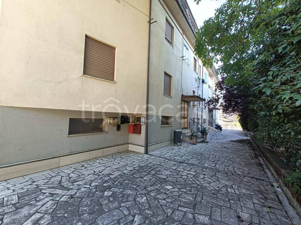 Appartamento in in vendita da privato a Castel del Piano via San Giovanni