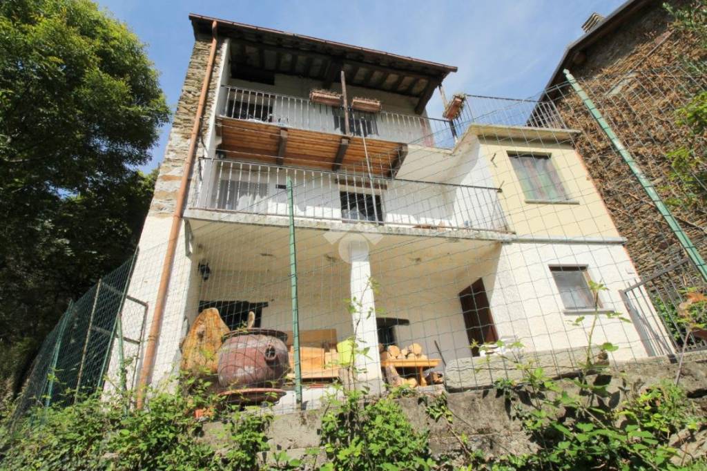 Casa Indipendente in vendita a San Germano Chisone borgata Balmas, 10