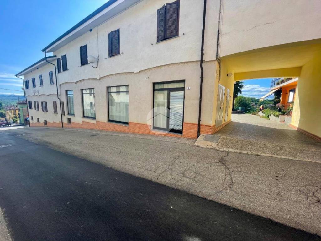 Appartamento in vendita a Castelnuovo Calcea via Duca d'Aosta, 8