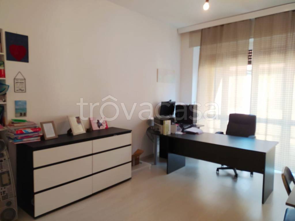 Appartamento in in vendita da privato a Varano Borghi via Nazario Sauro, 4