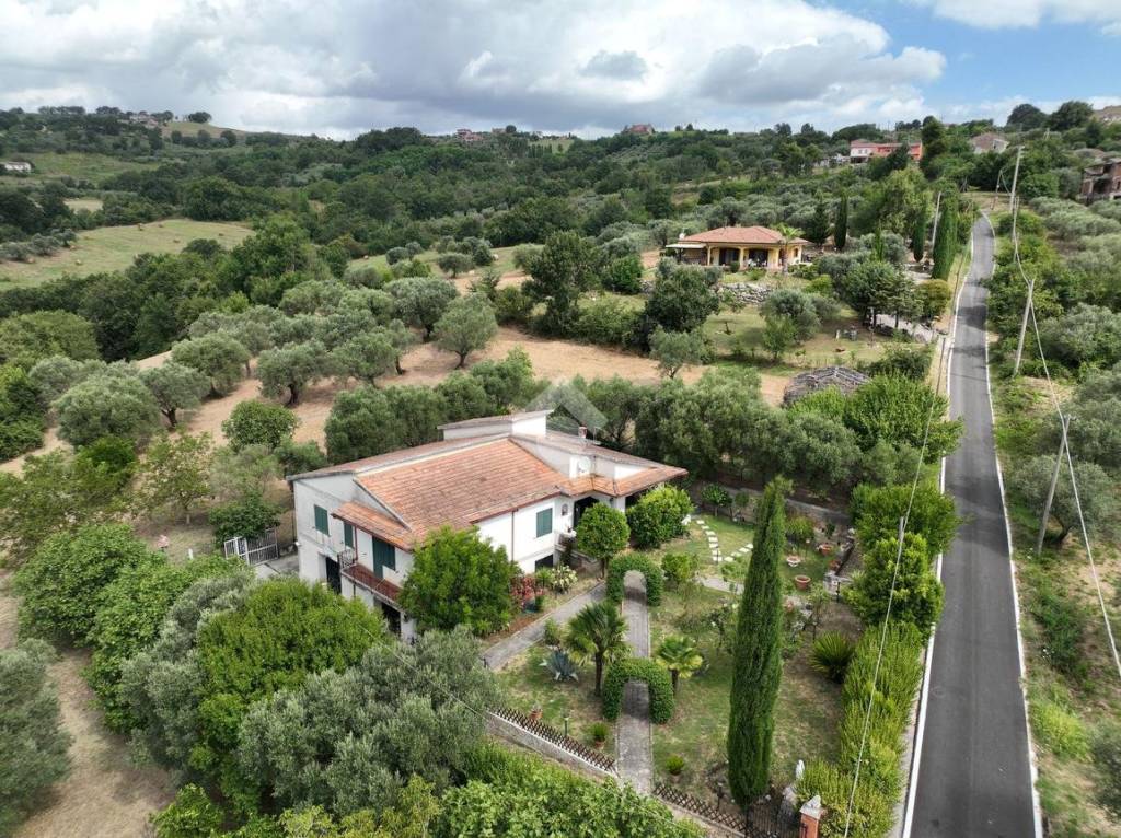Villa in vendita a Castel Campagnano via Mascioni, 19