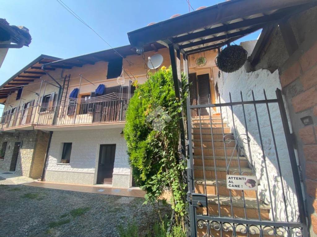 Casa Indipendente in vendita a Sant'Antonino di Susa piazza Libertà, 26