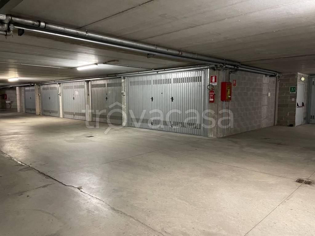 Garage in vendita a Rivalta di Torino via Sibilla Aleramo, 12