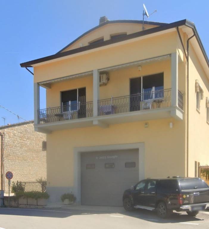Garage in vendita a Valfabbrica via Alcide De Gasperi, 2