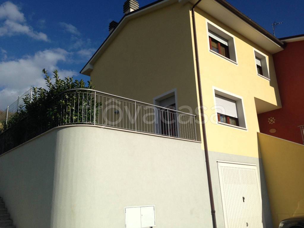 Villa a Schiera in in vendita da privato a Urbino via del Grillotto, 24