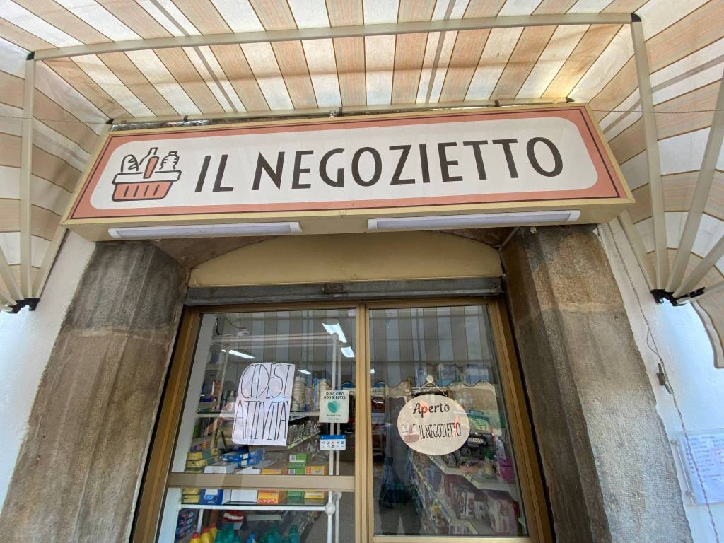Negozio Alimentare in in vendita da privato a Roccadaspide via Perillo, 46