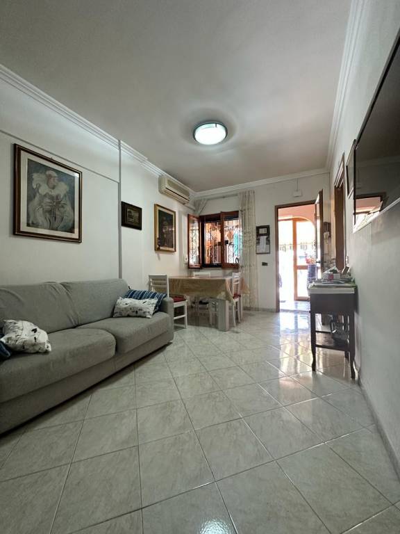 Villa a Schiera in vendita a Pomezia via Amalfi