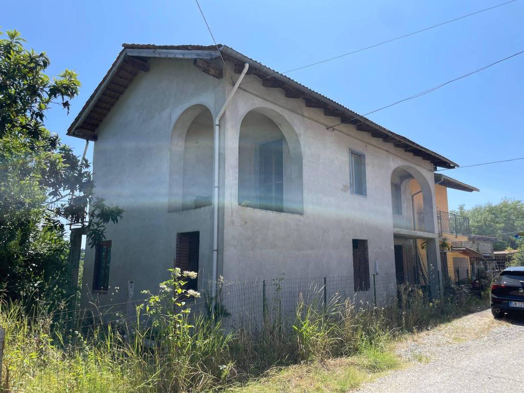 Casa Indipendente in vendita a Cerrina Monferrato frazione Bertola