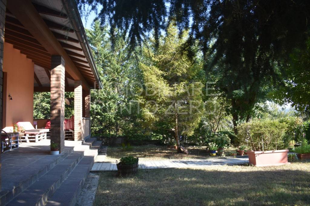 Villa Bifamiliare in vendita a Traversetolo via XXIV Maggio
