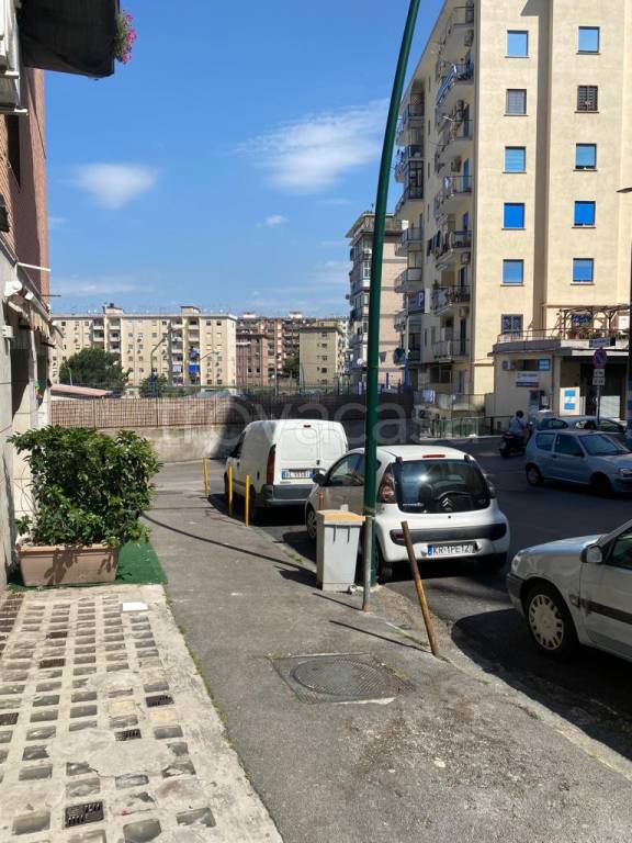 Appartamento in vendita a Napoli via Coriolano