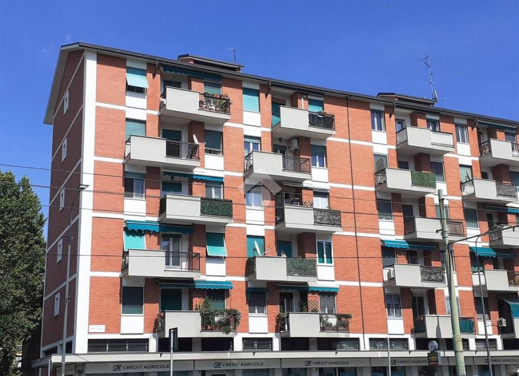 Appartamento in vendita a Milano via Dalmazia, 2