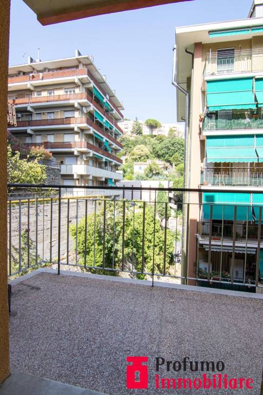 Appartamento in vendita a Genova via Bologna, 40