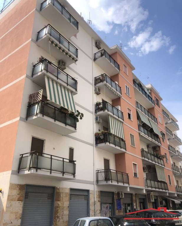 Appartamento in vendita a Reggio di Calabria via Sbarre Inferiori