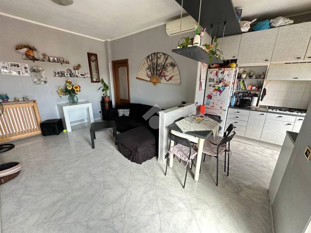 Appartamento in vendita a Vaprio d'Adda via Giacomo Leopardi, 15