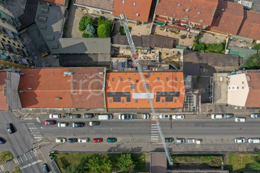 Appartamento in vendita a Torino via Chambery, 32