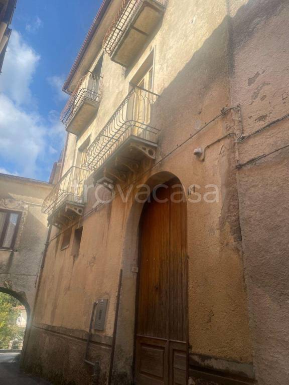 Casa Indipendente in vendita a Marzano Appio via Addessi