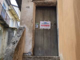 Casa indipendente in vendita a castelluccio inferiore via giardini