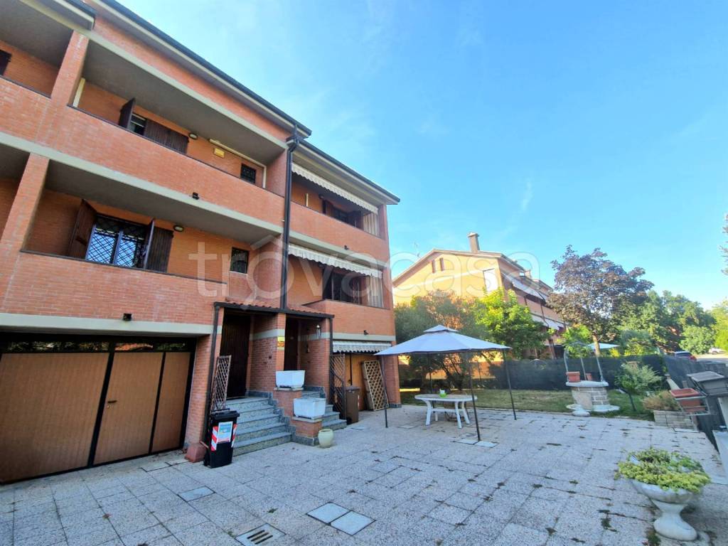 Villa a Schiera in vendita a Sala Bolognese via Forlai, 5