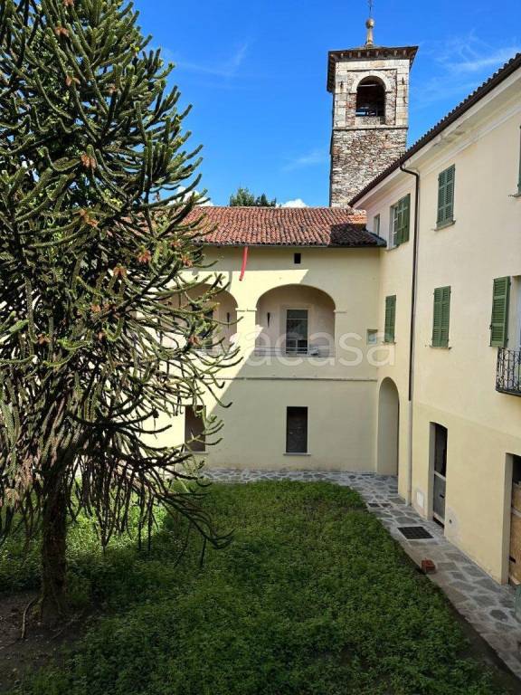 Appartamento in vendita a Cannobio via Paolo Zaccheo, 16