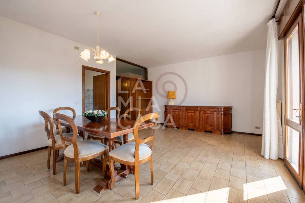 Casa Indipendente in vendita a Pieve di Soligo via Antonio Canova, 26