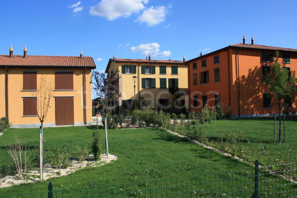 Villa Bifamiliare in vendita a Castelfranco Emilia via Marta