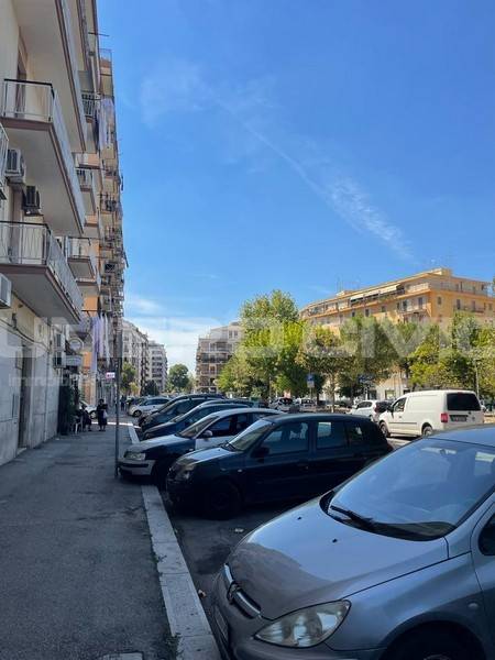 Negozio in affitto a Foggia piazza Aldo Moro