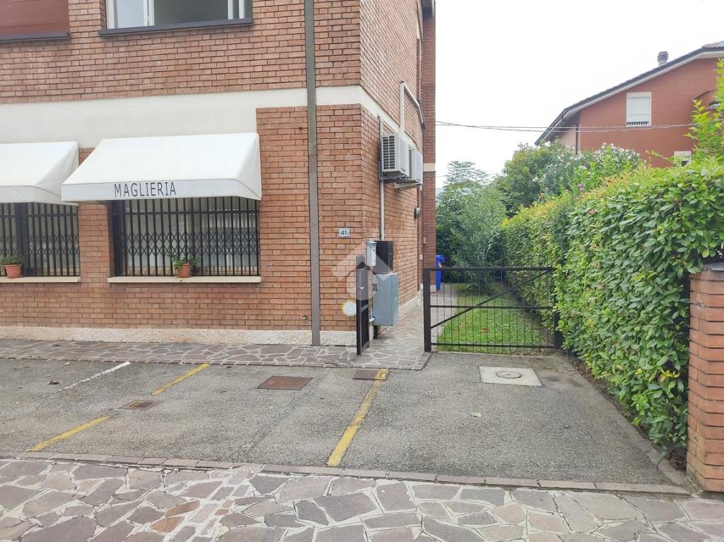 immagine annuncio 1 di 14