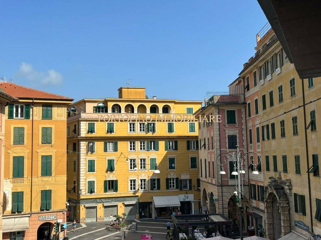 Appartamento in vendita a Rapallo piazza Camillo Benso di Cavour